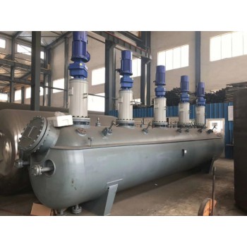 5000L外盤管加熱不銹鋼反應(yīng)釜